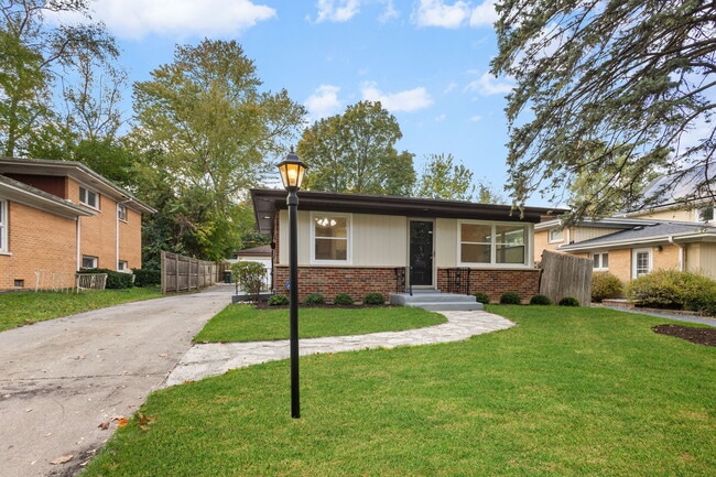 Photo - 223 Kenloch Ave