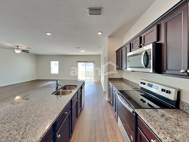 Photo - 8714 Layalie Way