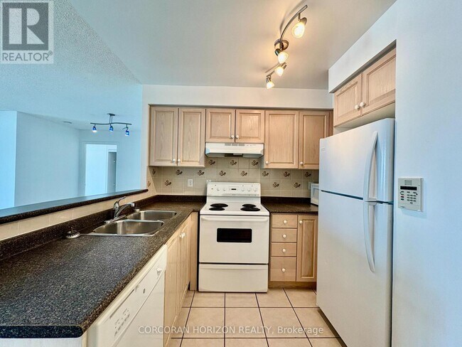 Photo - 7 Lorraine Dr Unit 816