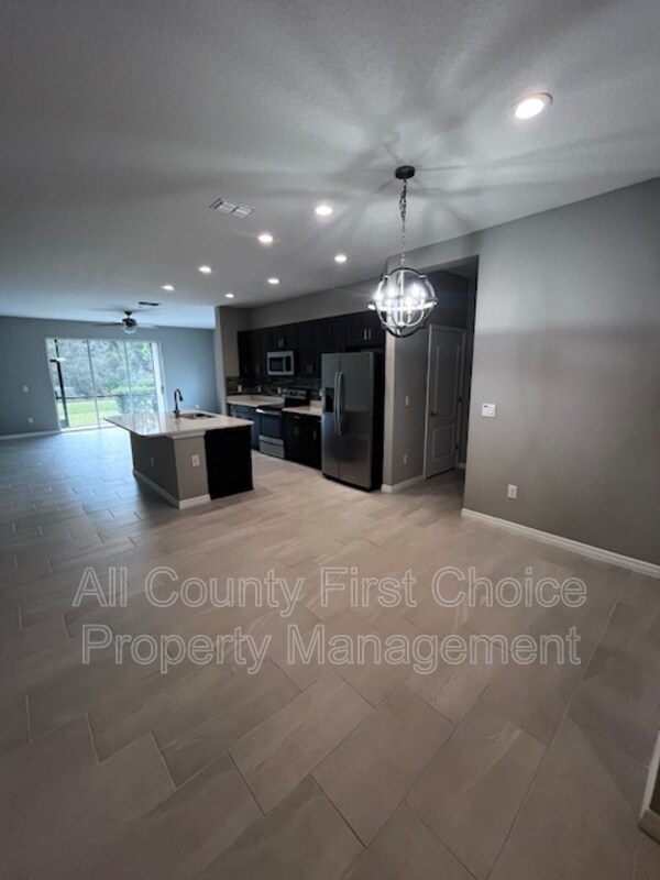 Photo - 8525 Canyon Creek Trail