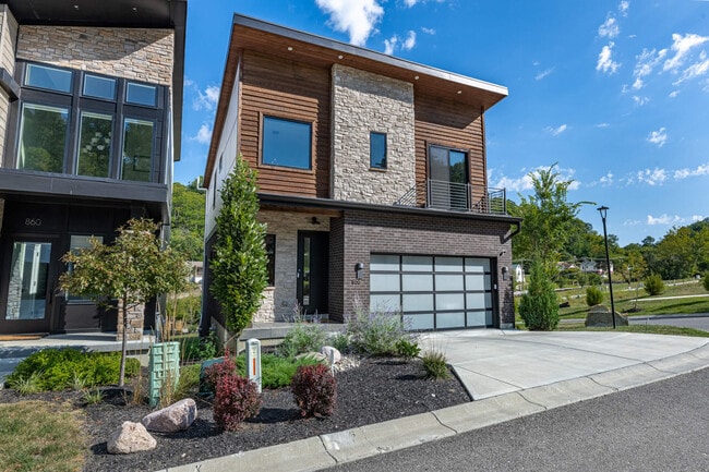 Building Photo - 856 BELLE Rdg Lp