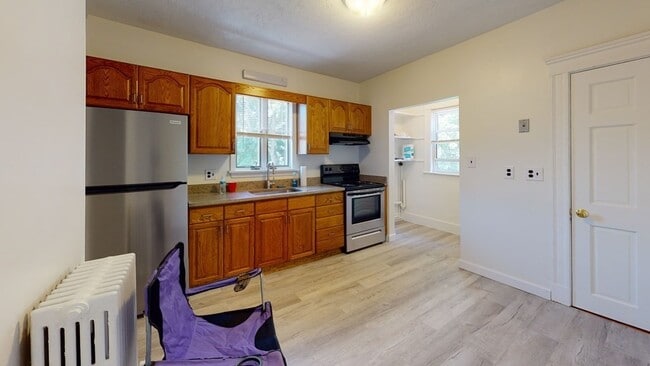 Building Photo - 15A Martin St Unit 2