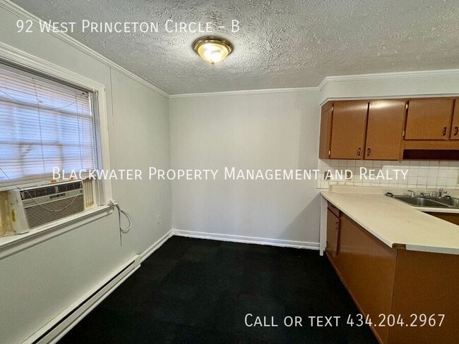 Photo - 92 W Princeton Cir Cir Unit B