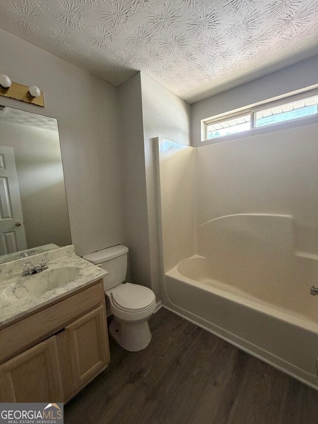 Photo - 1744 Bob White Ln SE