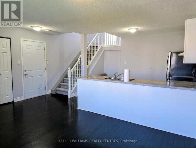 Photo - 152 Madelaine Dr