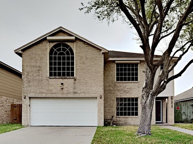 Building Photo - No Application Fees* $500 Off 1st Month Rent* Rental