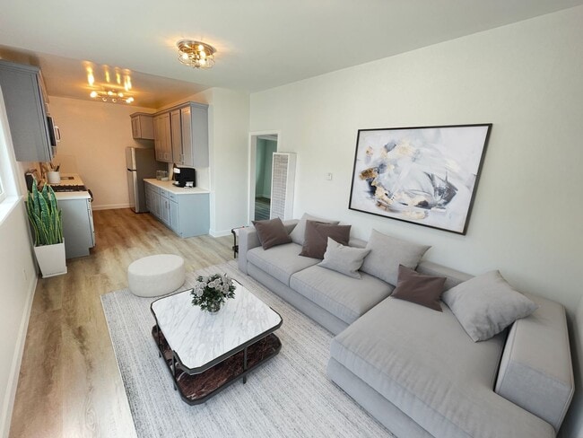 Photo - 4232 Lindblade Dr