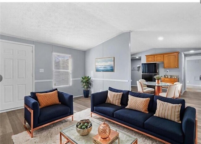 Photo - 204 Fleetwood Dr