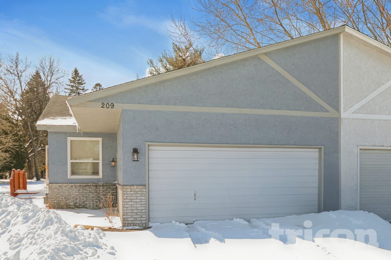 Photo - 209 1st St NW