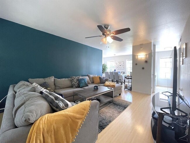 Photo - 300 Crockett St Unidad 308 Rental