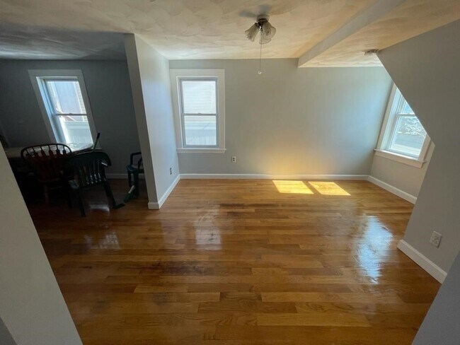 Photo - 27 Argyle St