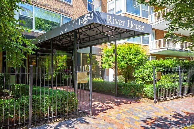 Building Photo - 145 Pinckney St Unit 117 Rental