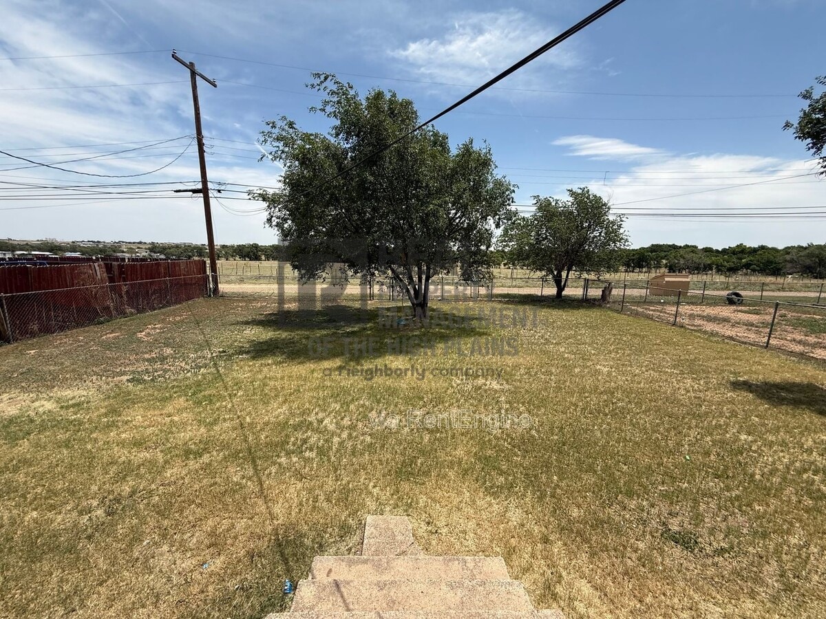 Photo - 3006 N Vernon St