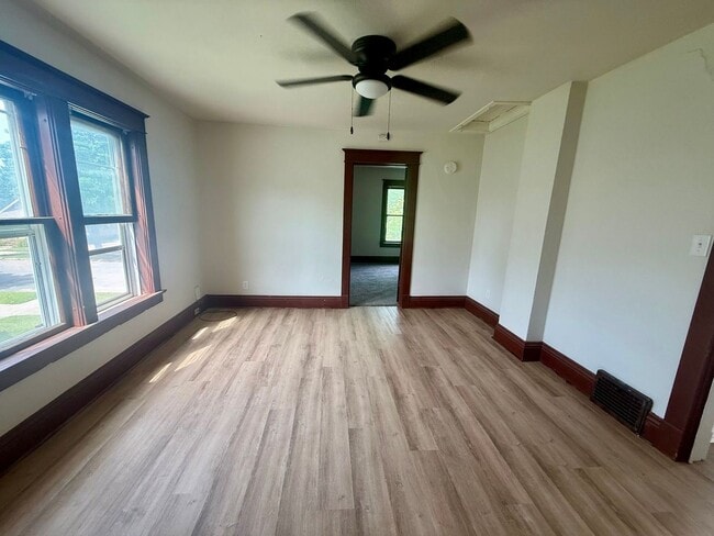 Photo - 909 S 6th Ave Unidad Upper