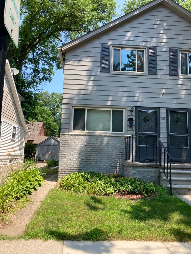 Photo - 128 Muir Rd Unit #A