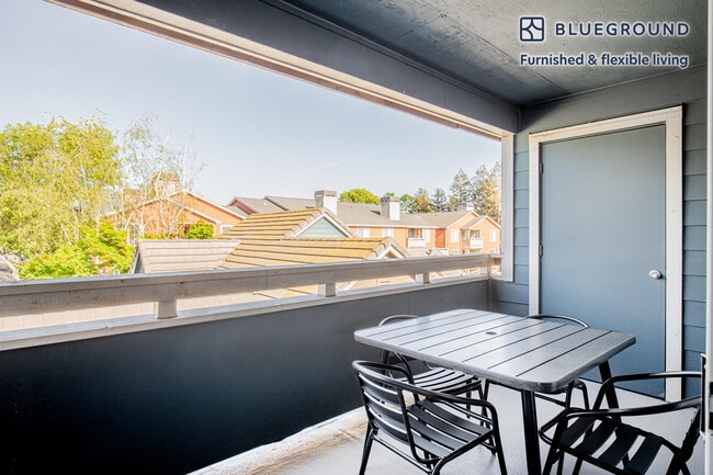 Photo - 440 Dixon Landing Rd Unidad FL3-ID486