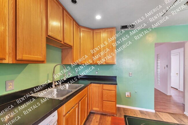 9011 W Floyd St