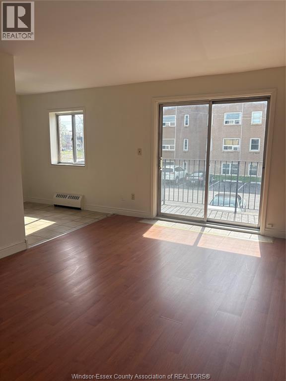 Photo - 6490 Wyandotte St E Unité 210