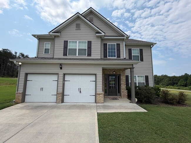 Building Photo - 61 N Village Cir