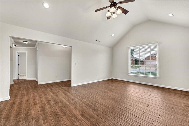 Photo - 6016 S 36th St