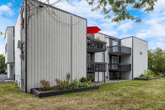 Photo - Thurber Apartments