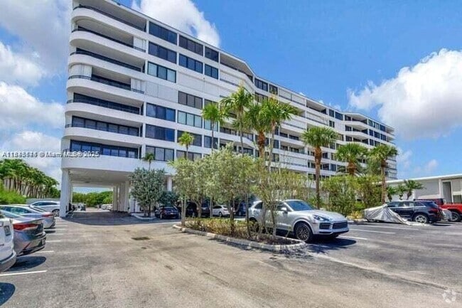 Building Photo - 3589 S Ocean Blvd Unit 914 Rental
