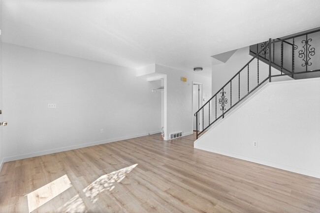 Photo - 2240 Billings St