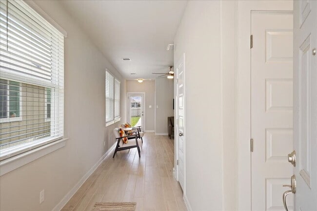 Photo - 330 Hortus Dr