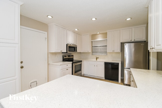 Photo - 8801 Coventry Ct