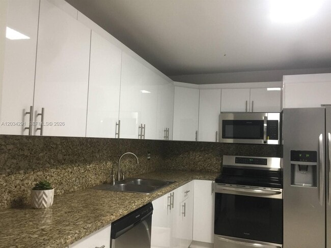 Photo - 1351 NE 191st St Unit E117