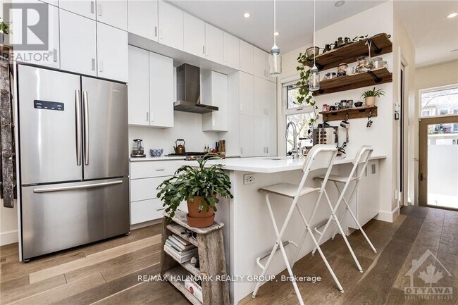 Photo - 103B Stirling Ave