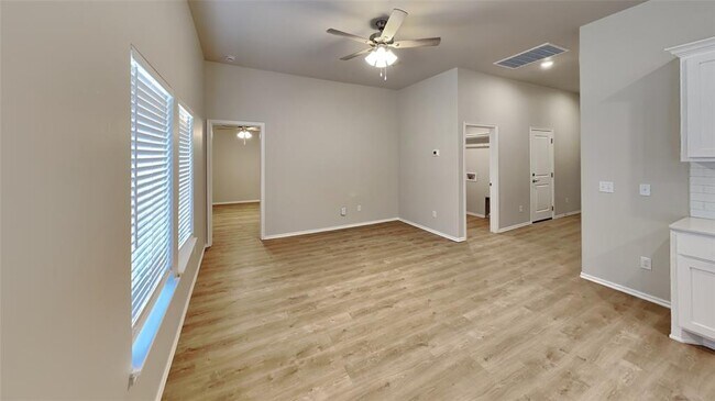 Photo - 9025 NW 127th St