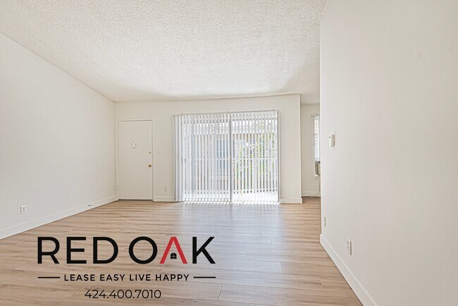 Photo - 1035 N Edinburgh Ave Unit 8