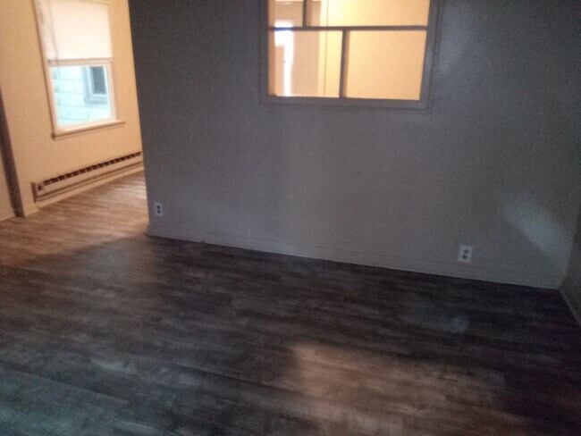 Photo - LOWER SOUTH HILL GEM NEAR ROCKET BAKERY Unit 1503-A