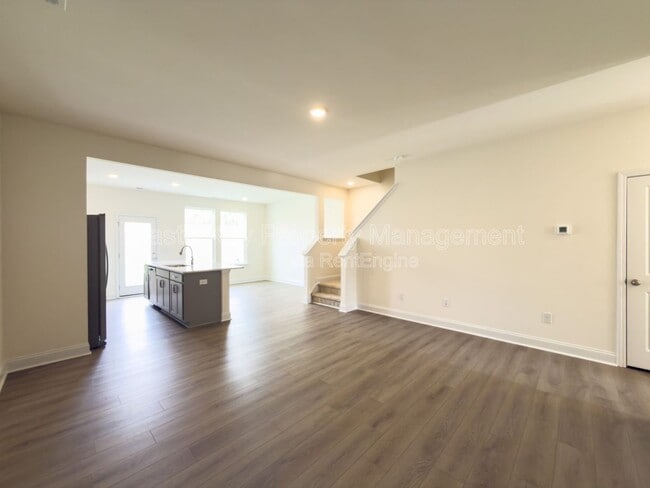 Photo - 74 Bloodroot St