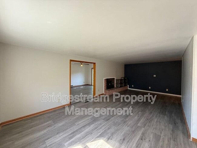 Photo - 54 Benzell Dr