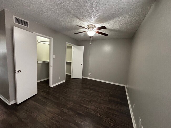 Edinburg Place Apartments