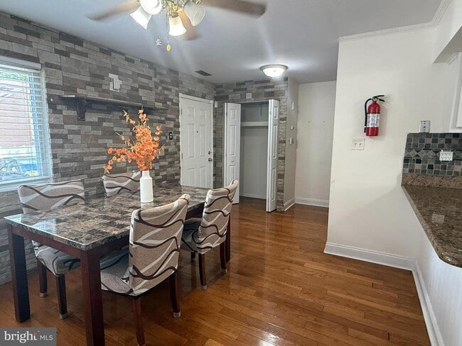Photo - 1080 Pendleton Ct