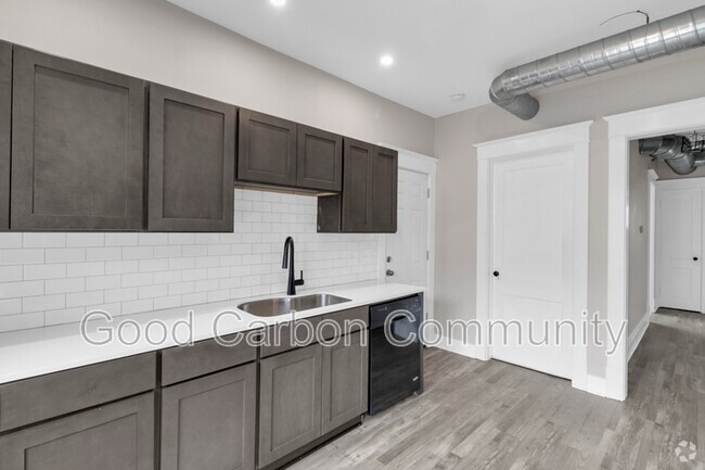 Building Photo - 1378 Hertel Ave Unit Upper Left Rental