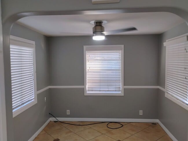 Photo - 664 W 3rd St Unidad a