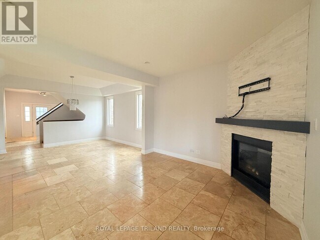 Photo - 1499 Healy Rd