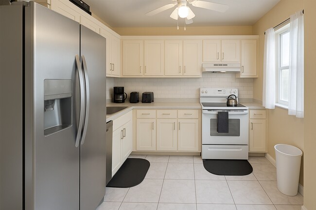 Building Photo - 2Bed/2Bath Unit 91B Rental