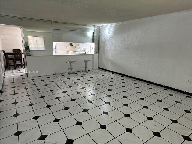 Building Photo - 2190 W 60th St Unit 21101 Rental
