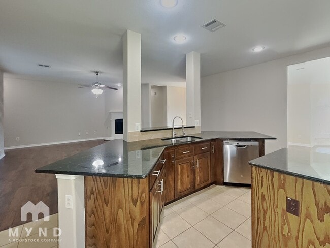 Photo - 1020 Hiddencreek Dr