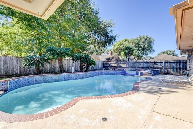 Building Photo - 6502 Inverness Way Rental