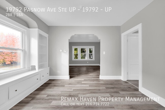 Photo - 19792 Pasnow Ave Unidad 19792 - UP