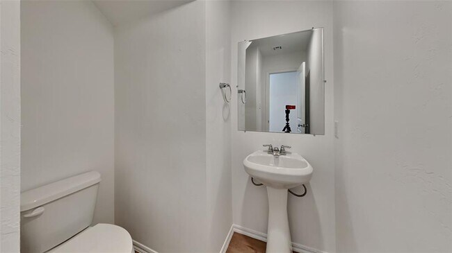 Photo - 1840 Wolford Wy