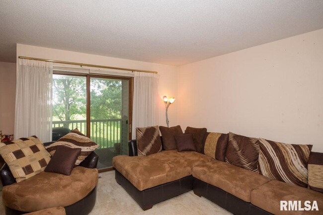 Photo - 3105 Parkwild Dr