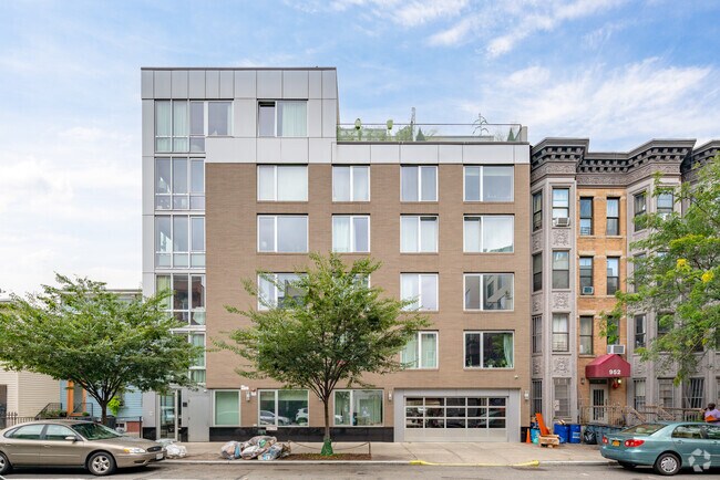 Photo - Bergen House