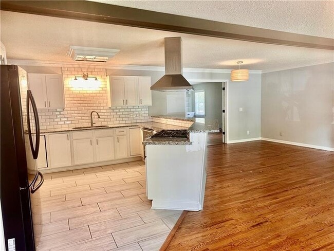 Photo - 2805 Pine Hill Dr